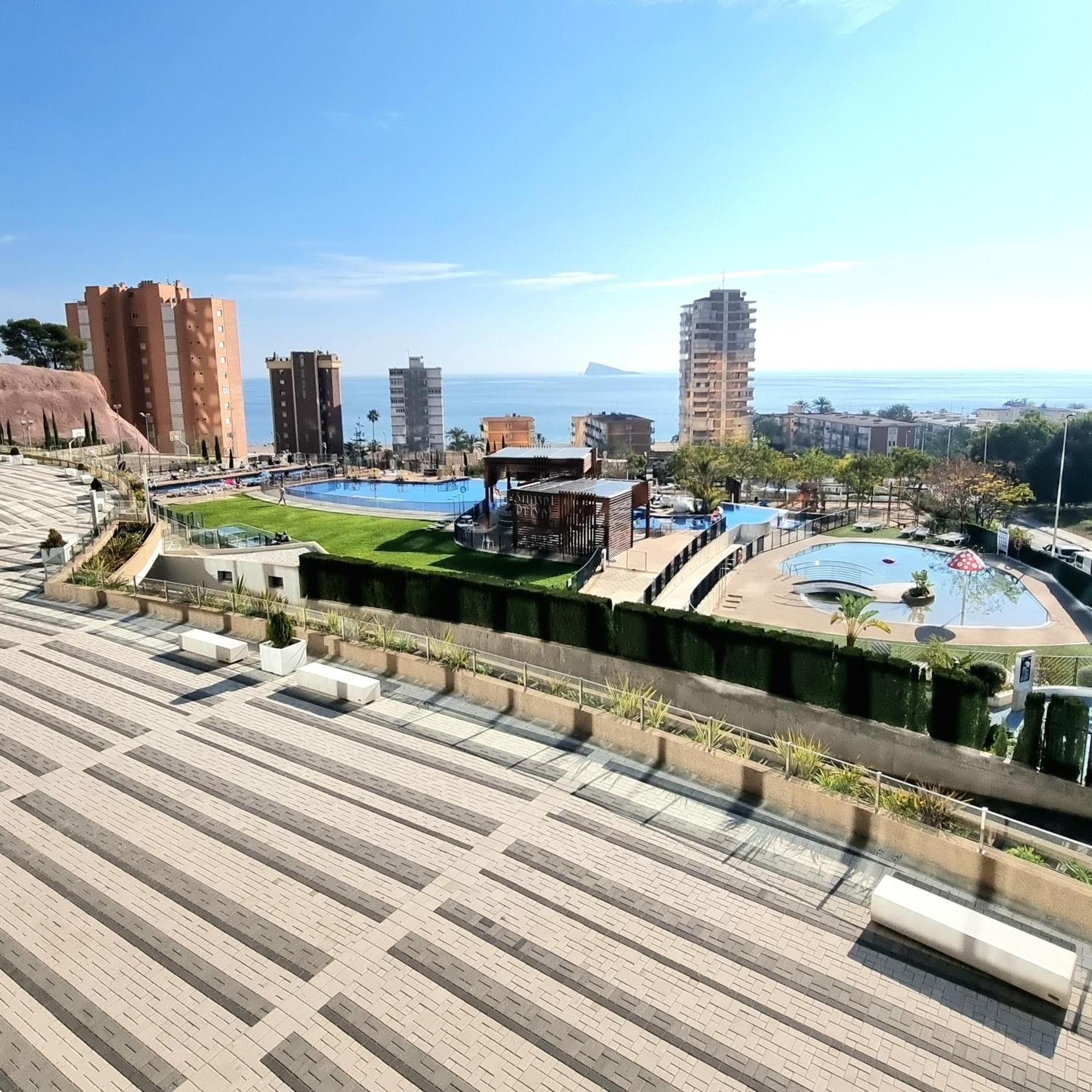 Sunset Drive Apartments Benidorm Luaran gambar